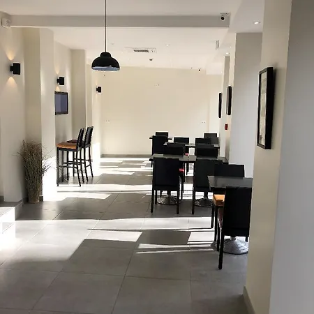Le National Paris Hotel Clichy