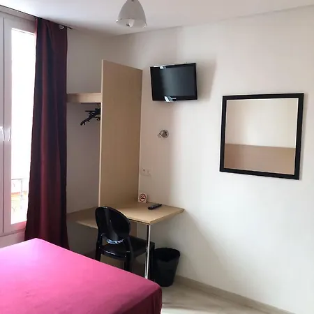 Le National Paris 3* Clichy