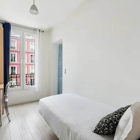 Hotel Le National Paris 3*