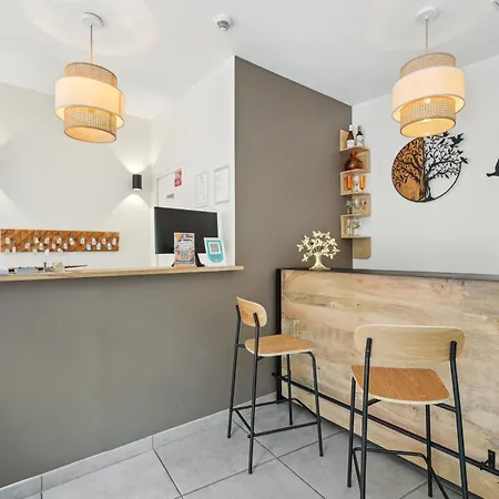 Le National Paris 3* Clichy