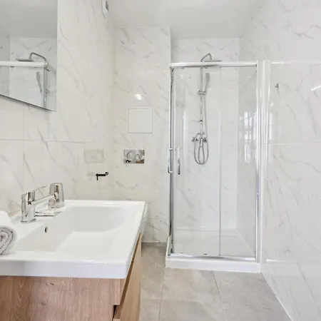 Le National Paris Hotel 3*