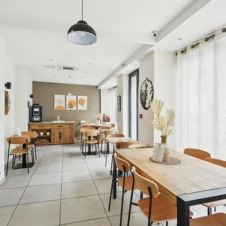 Le National Paris Hotel 3*