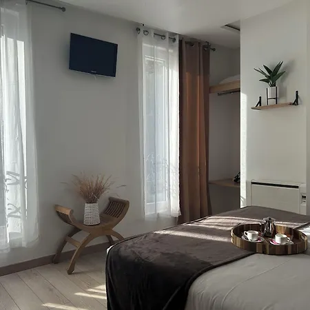 Le National Paris Hotel 3*