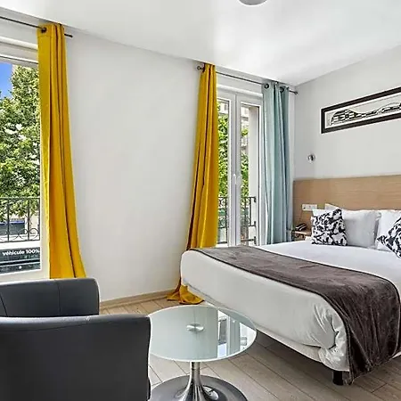 Le National Paris 3* Clichy
