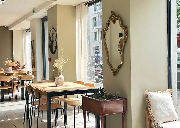 Hotel Le National Paris Clichy